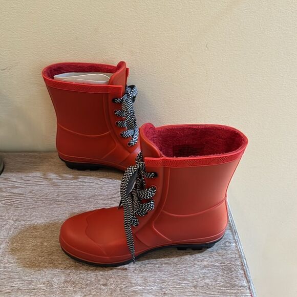 Tommy Hilfiger Tamar Rain Boots- Medium Red- Size 6M - NIB - Picture 4 of 7